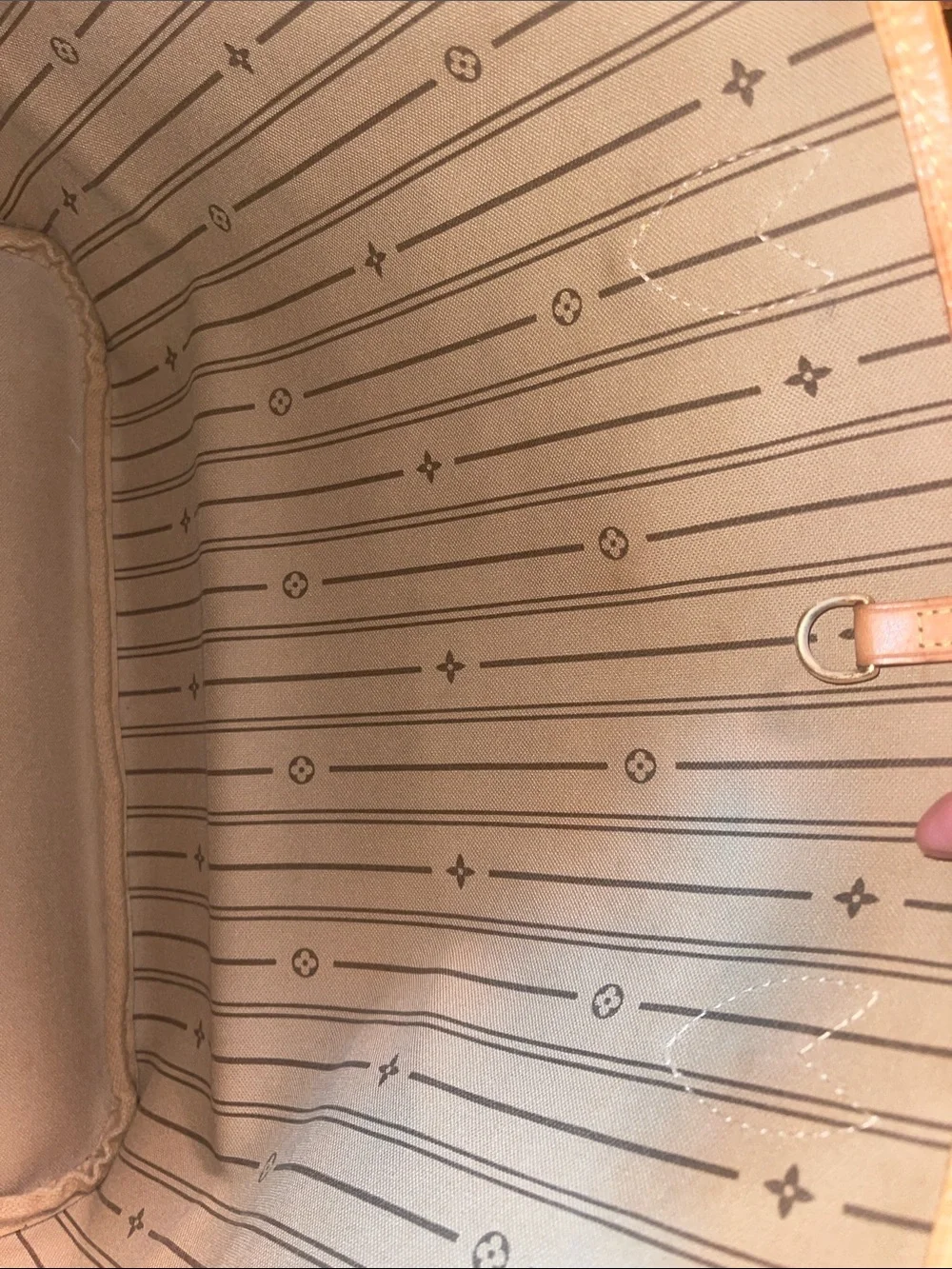 Louis Vuitton Neverfull
